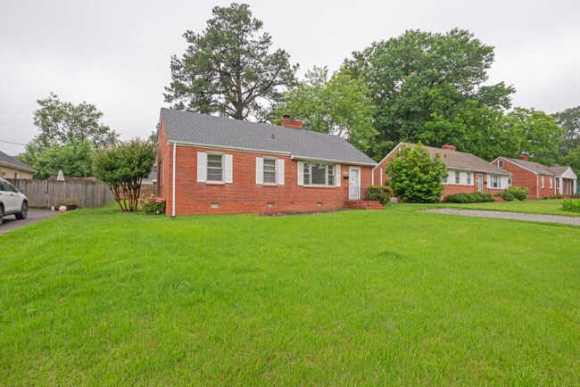 property at 6607 Rolling Rd