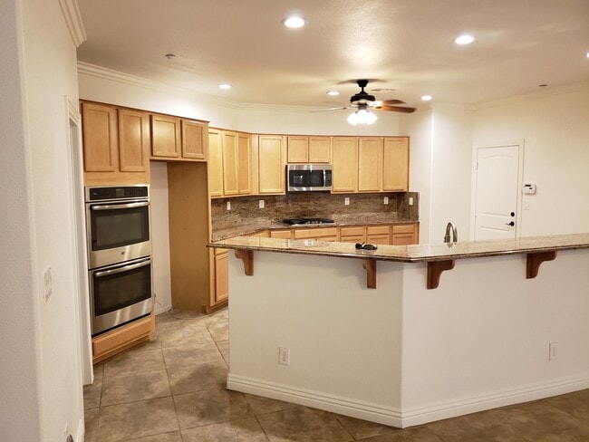 3204 Jevonda Ave in Henderson, NV - Building Photo - Building Photo