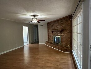 8588 Kettering Dr in Memphis, TN - Building Photo - Building Photo