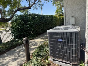 226 Camino Cortina in Camarillo, CA - Building Photo - Building Photo