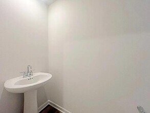 922 Powder Crk Dr in Reidville, SC - Building Photo - Building Photo