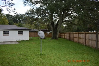 2537 Chris Ct in Jacksonville, FL - Building Photo - Building Photo