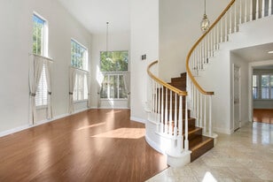 11 Cipriani in Irvine, CA - Building Photo