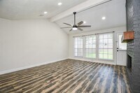 13910 Bonnercrest Dr photo'