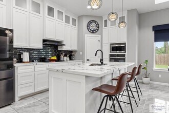 29 N Queen Palm in Los Fresnos, TX - Building Photo - Building Photo