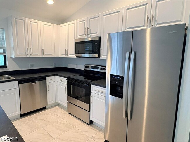 2245 NW 3rd Terrace in Cape Coral, FL - Building Photo - Building Photo