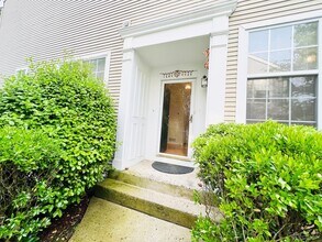 1806 Dahlia Cir in Dayton, NJ - Building Photo - Building Photo