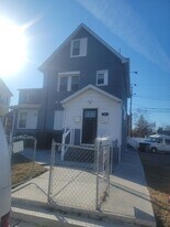 17 W Talbott St in Baltimore, MD - Building Photo