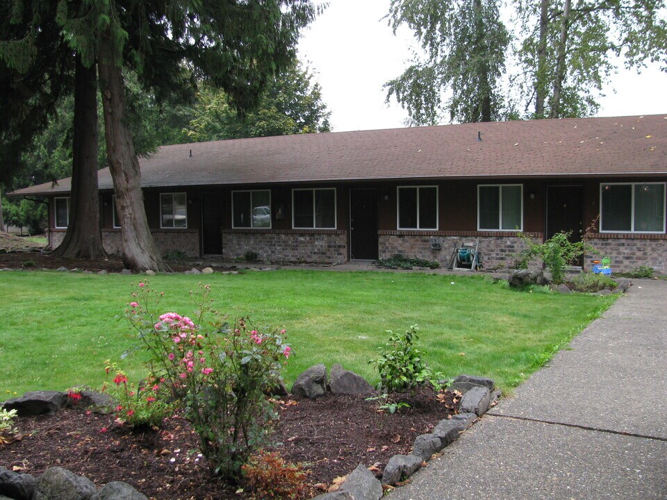 11007 66th Ave E, Unit #3 in Puyallup, WA - Foto de edificio