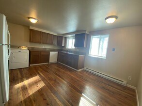 10620 E 14th Ave in Spokane Valley, WA - Building Photo - Building Photo