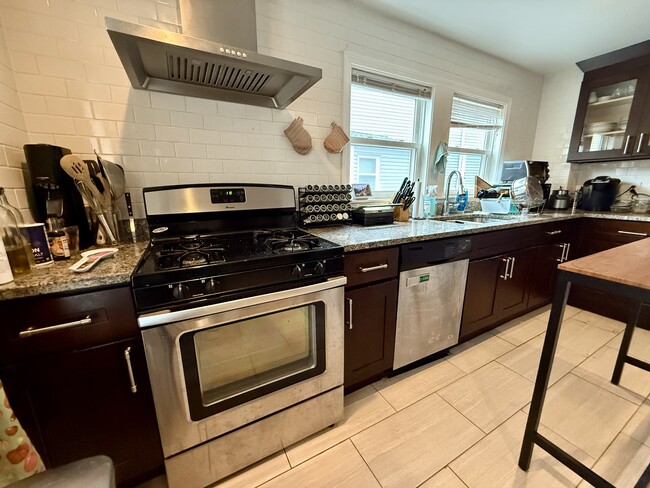 224 Arlington St, Unit 224
