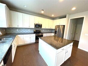 5775 Rialto Way in Cumming, GA - Building Photo - Building Photo