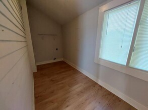 202 E 95th St S in Haysville, KS - Building Photo - Building Photo