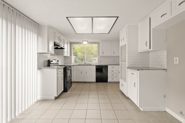 property at 15911 Mill Point Dr