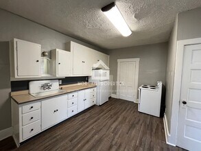 1102 Spring St in New Castle, IN - Foto de edificio - Building Photo