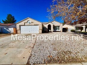 13156 Bennington Dr in Victorville, CA - Building Photo - Building Photo
