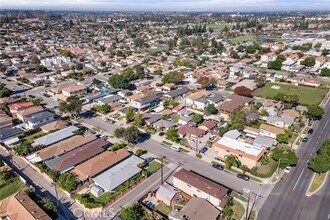 11754 Walcroft St in Lakewood, CA - Building Photo - Building Photo