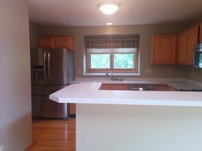 18 Fleischman Cir in Madison, WI - Building Photo - Building Photo