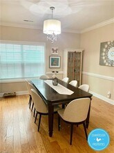 2050 Cold Creek Ct in High Point, NC - Foto de edificio - Building Photo