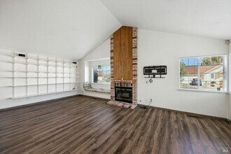 1424 Dandelion Way in Petaluma, CA - Building Photo - Building Photo