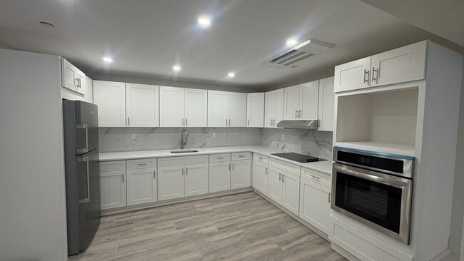 5-12 Beach 130th St, Unit BB in Queens, NY - Building Photo - Building Photo