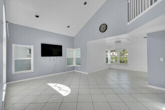 2865 NW 68th Ln in Margate, FL - Foto de edificio - Building Photo