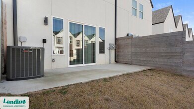 3401 Redbud Ln, Unit 3503 in Tulsa, OK - Building Photo - Building Photo