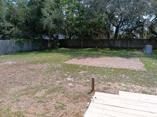 10024 Shademoor Dr in Leesburg, FL - Building Photo - Building Photo