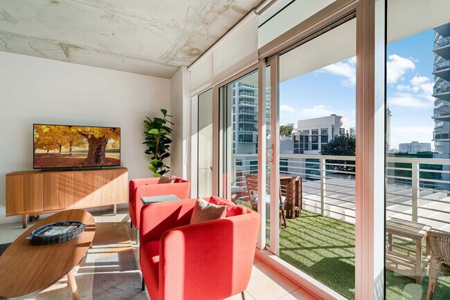 3250 NE 1st Ave, Unit SI FL6-ID1467684P in Miami, FL - Building Photo - Building Photo