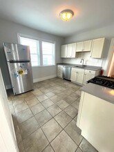69 Raymond Ave, Unit 2 in Somerville, MA - Building Photo - Building Photo