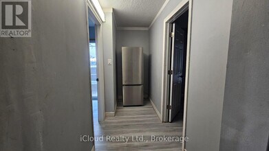 110 Wexford Blvd in Toronto, ON - Building Photo - Building Photo