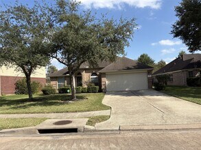 1909 Highland Point Ct in Pearland, TX - Building Photo - Building Photo