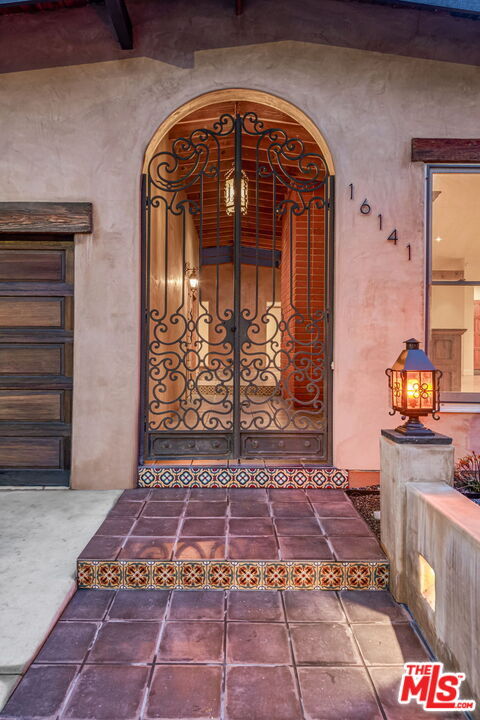 16141 Bayberry Pl in Los Angeles, CA - Building Photo - Building Photo