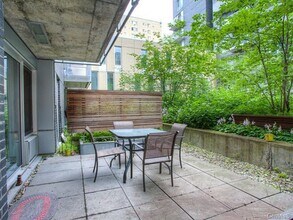 1414 Rue Chomedey in Montréal, QC - Building Photo - Building Photo