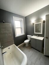 7809 S Phillips Ave in Chicago, IL - Building Photo - Building Photo