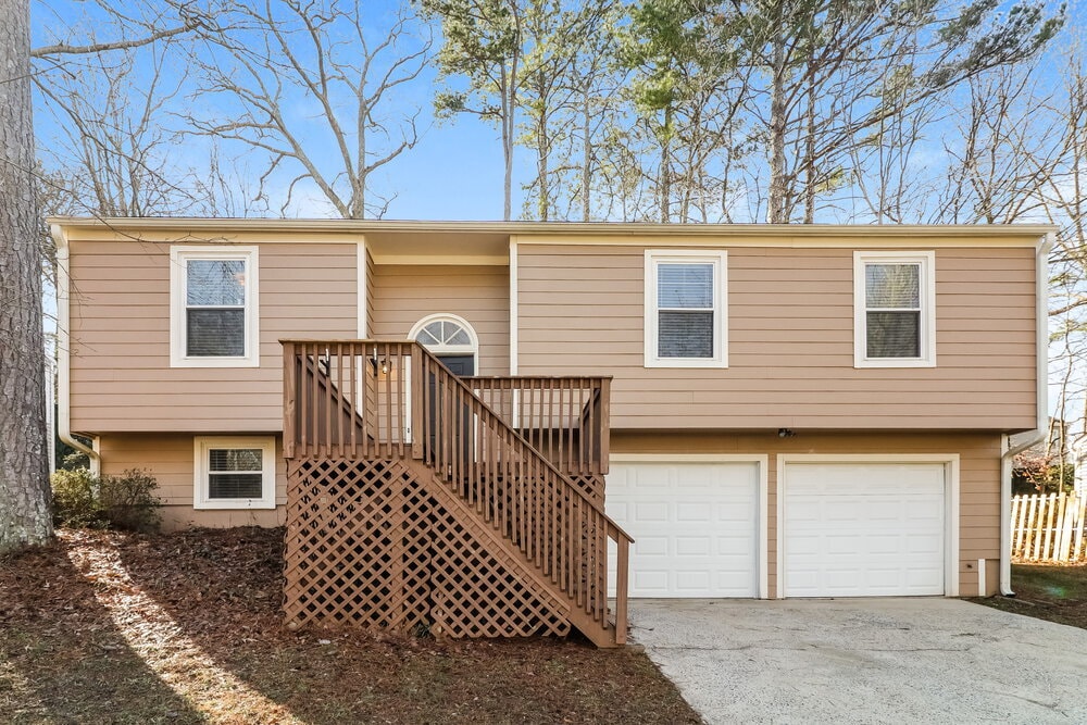 1813 Cres Hill Dr NW in Acworth, GA - Building Photo