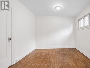 80 Queens Ave in Toronto, ON - Building Photo - Building Photo