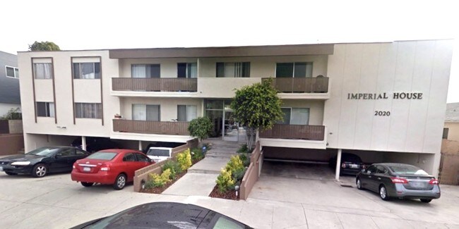 2020 Preuss Rd-Unit -M in Los Angeles, CA - Building Photo - Building Photo