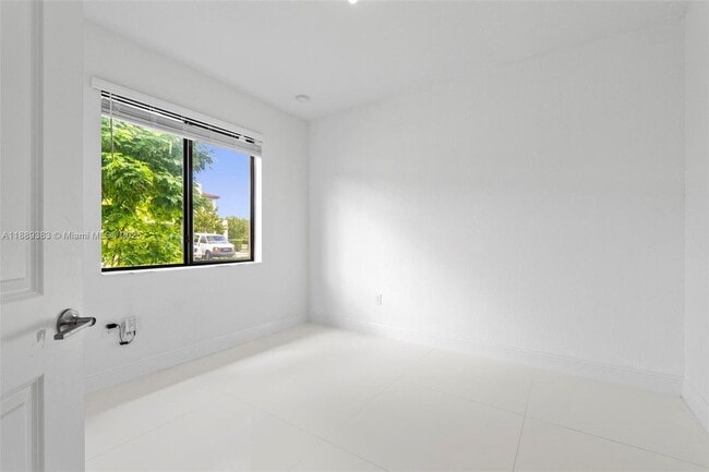 20628 NE 7th Pl in North Miami Beach, FL - Building Photo - Building Photo