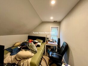 19 Dorset St, Unit 3 in Boston, MA - Foto de edificio - Building Photo