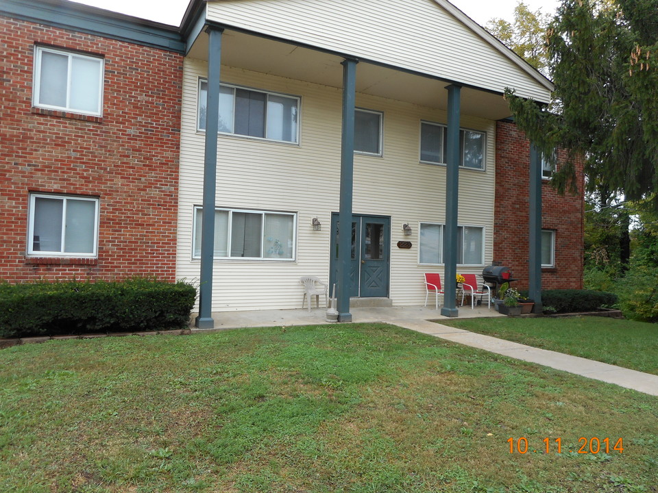 223 N Virginia Ave in Eureka, MO - Building Photo