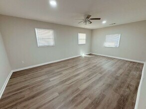 2933 Port Royal Ln in Decatur, GA - Foto de edificio - Building Photo