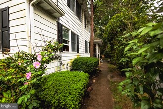 213 Laurel Ave in Glassboro, NJ - Building Photo - Building Photo