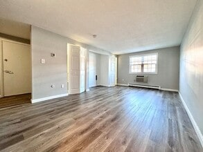 7 Old Colony Ln, Unit 4 in Arlington, MA - Building Photo - Building Photo