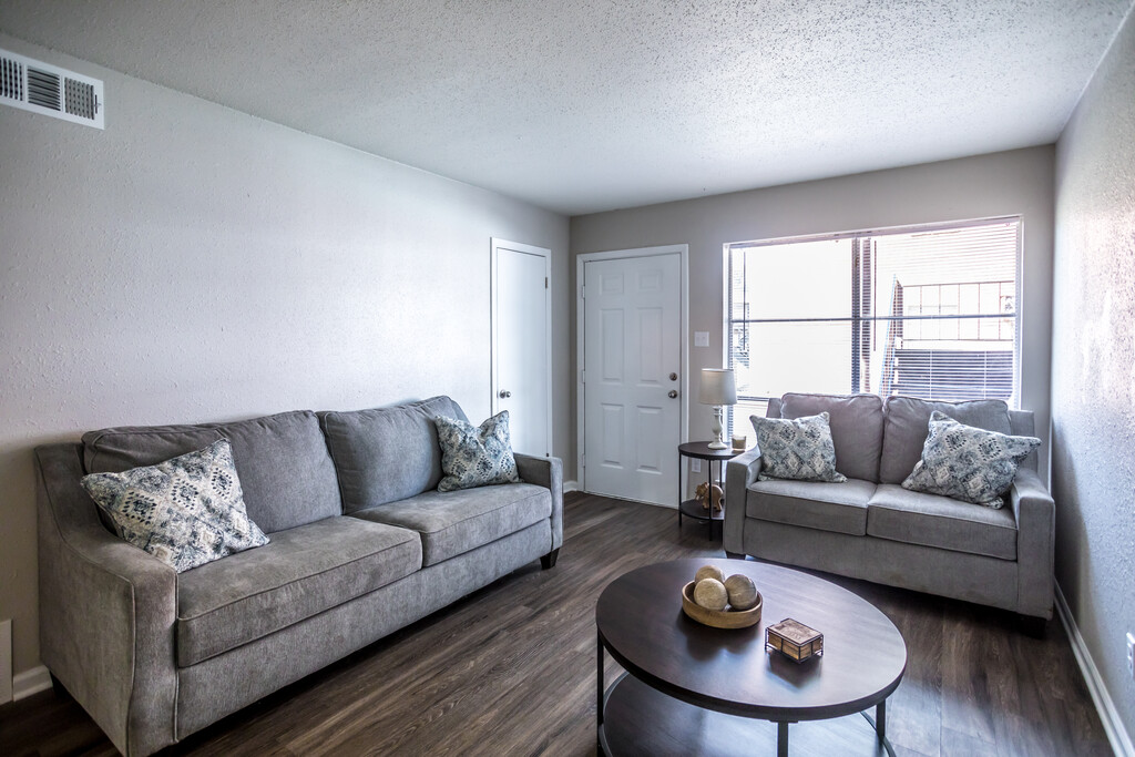 Getwell Pointe Apartments in Memphis, TN