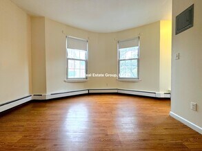 70 S Huntington Ave in Boston, MA - Building Photo - Building Photo