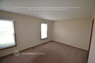 1241 Victoria Ct in Algonquin, IL - Building Photo - Building Photo
