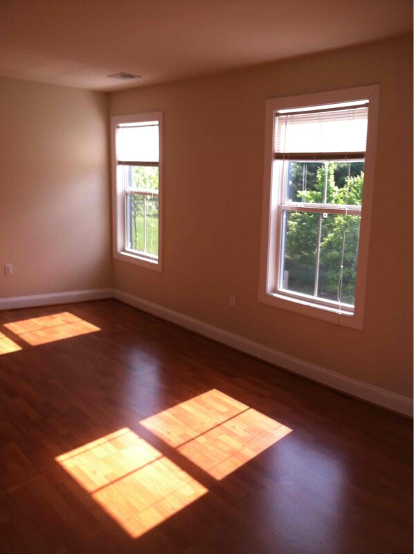 721 Main St-Unit -205 in Stevensville, MD - Building Photo - Building Photo