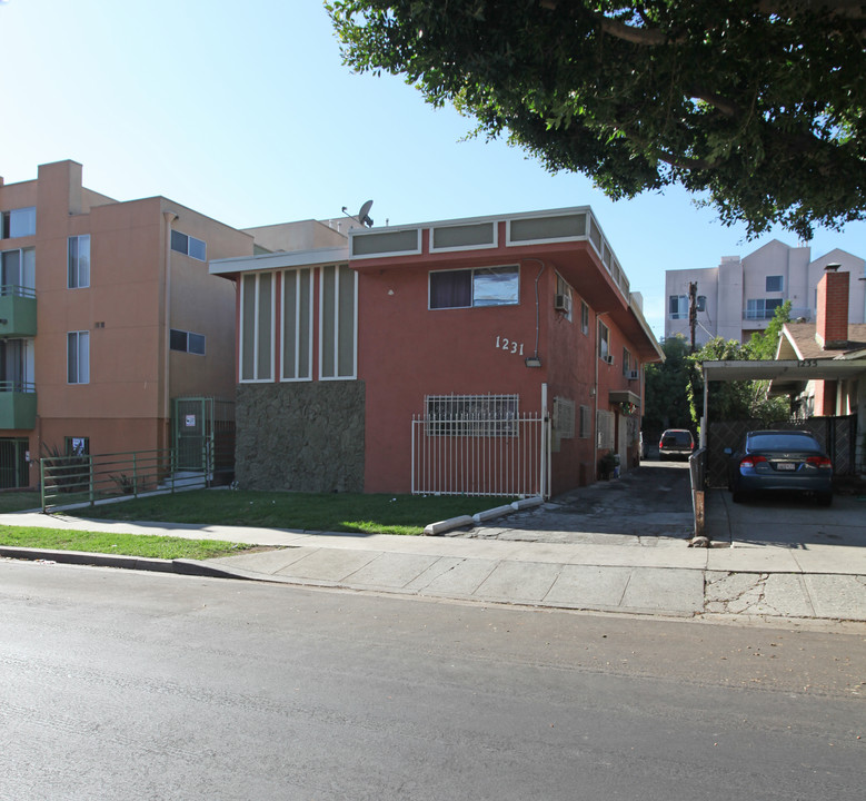 1231 N Cherokee Ave in Los Angeles, CA - Foto de edificio