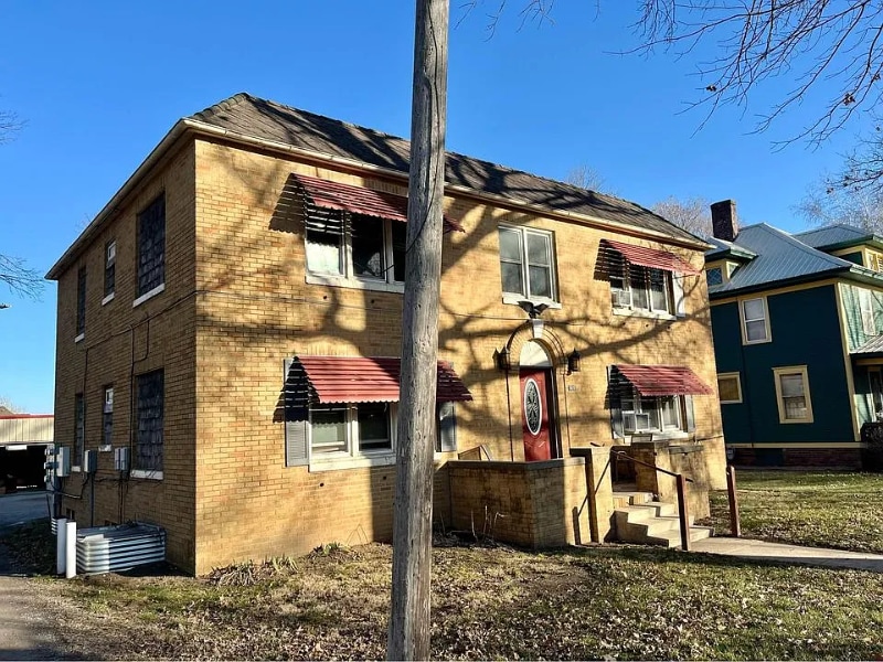 1410 7th St in Harlan, IA - Building Photo